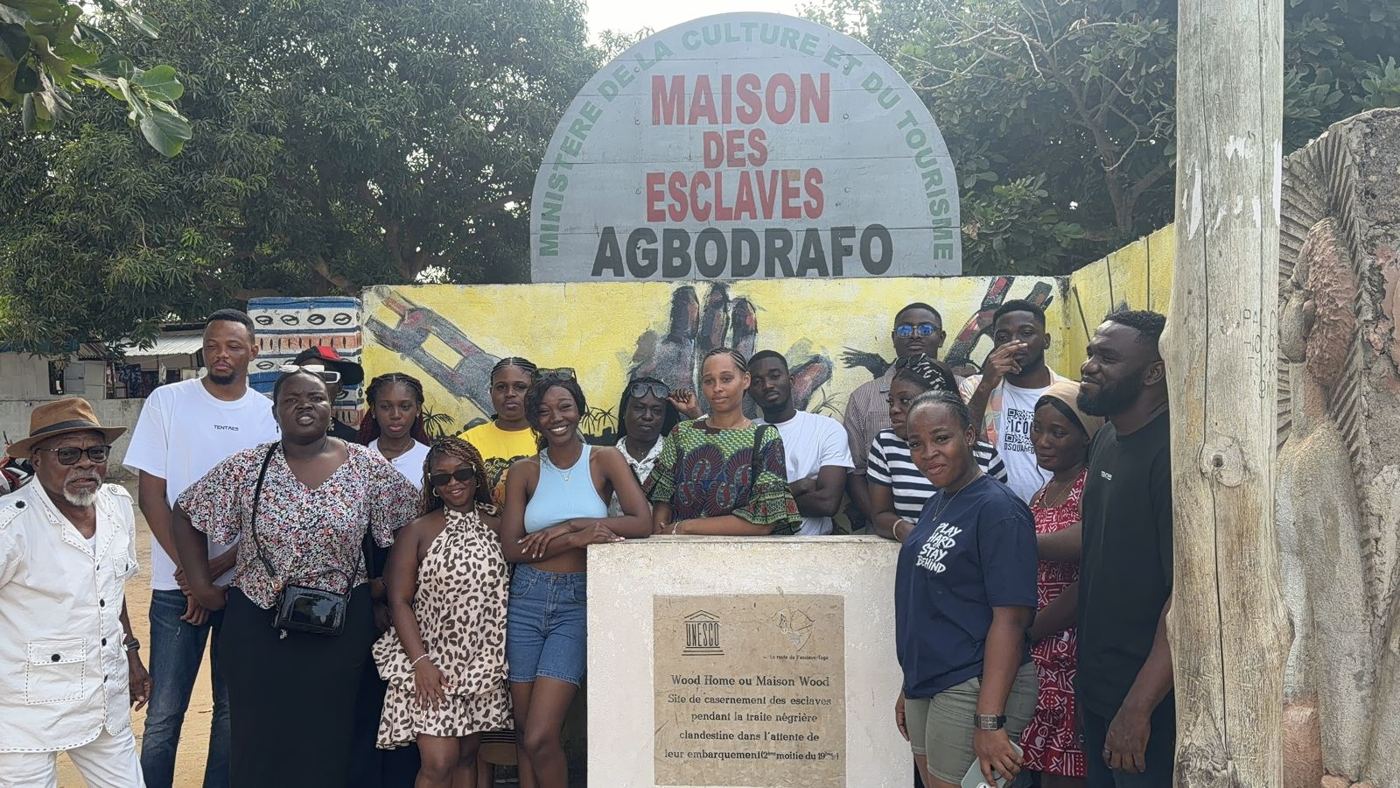 The group at the Maison des Esclaves in Agbodrafo